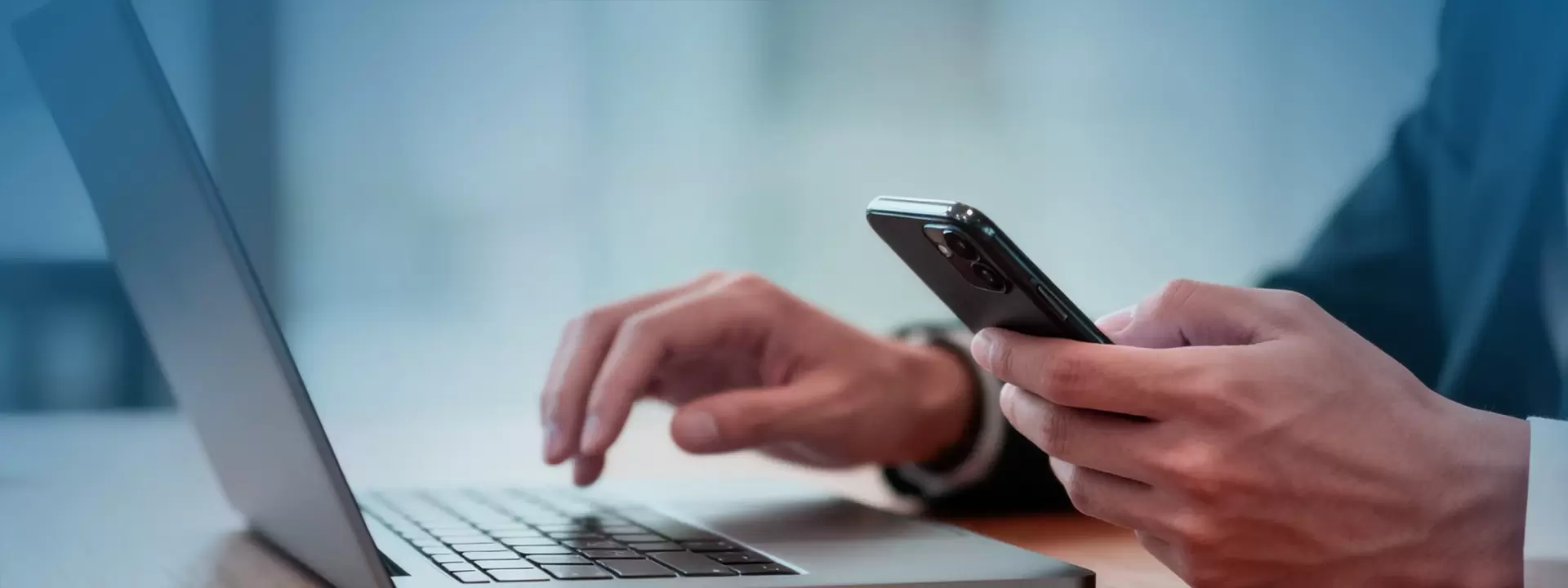 ติดต่อเรา